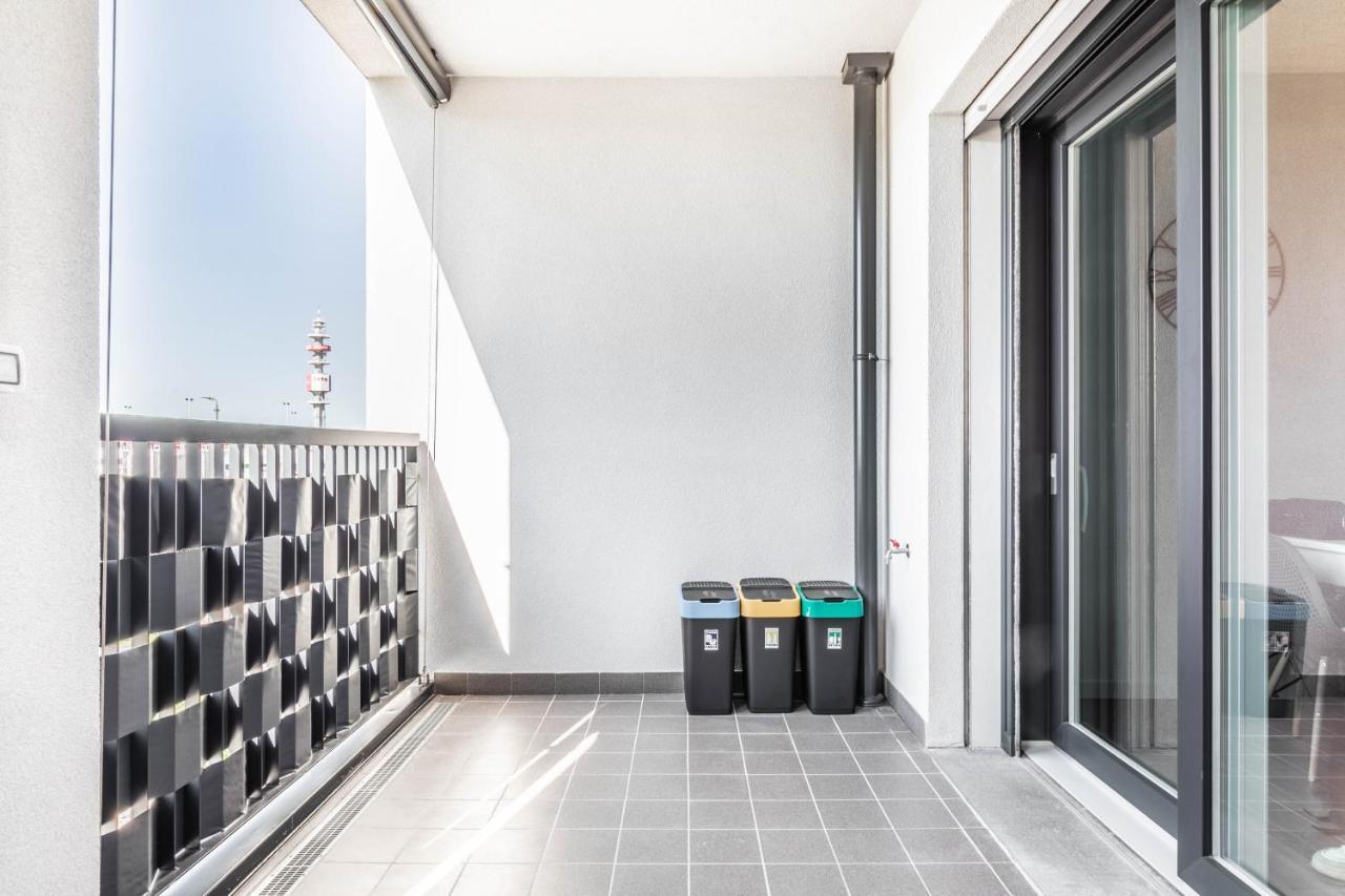 Ferienwohnung Harmony House - Rho Fiera 6Min - Free Parking - Terrace Mailand Exterior foto
